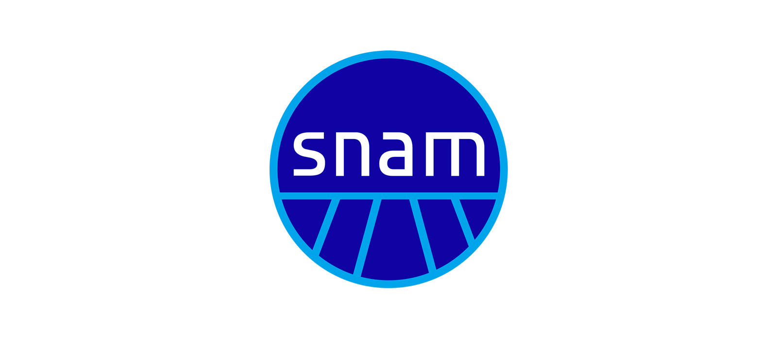 Snam logo: dark blue circle with light‑blue outer ring and segmented bottom, featuring the word “snam.”